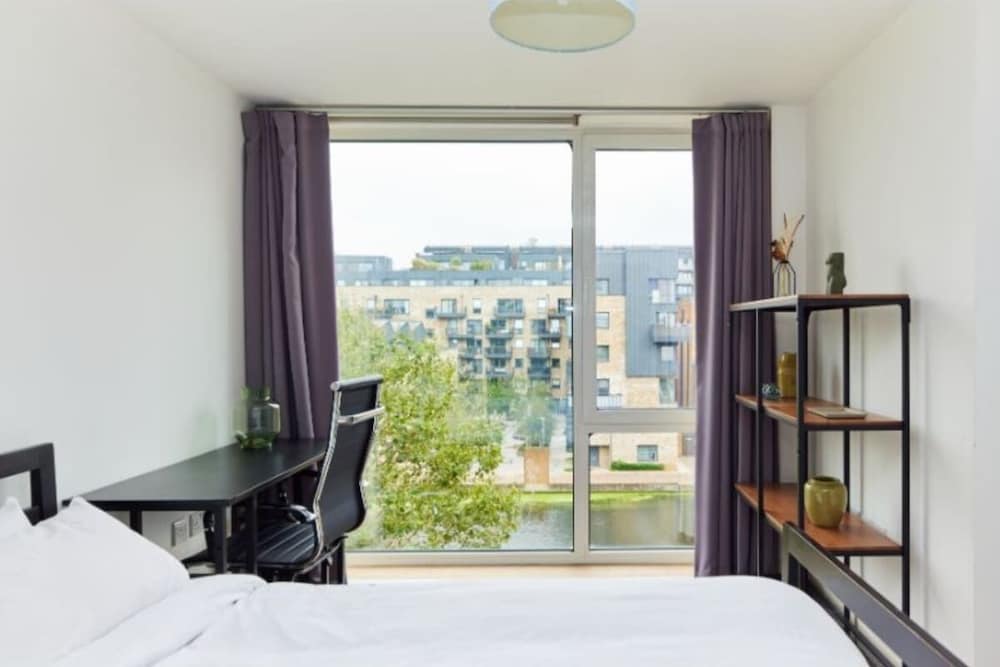 Фото The Graham Park Hideout - Breathtaking 2bdr Flat With Balcony