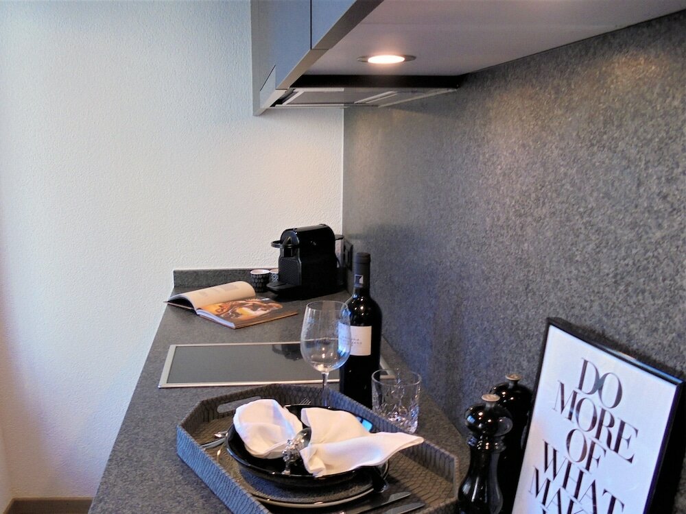 Фото Cosmopolitan Apartments Zürich Seefeld