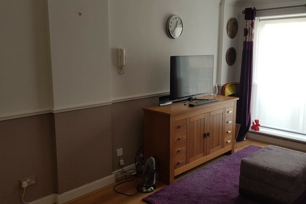 Фото 1 Bedroom Apartment near St. Paul's Cathedral