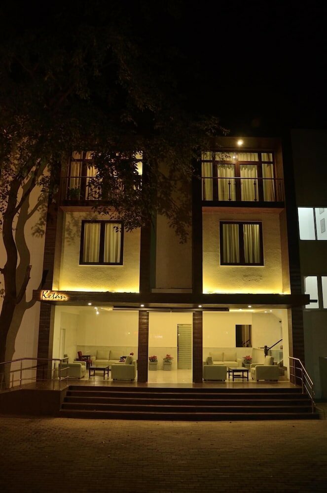 Фото Oyo 749 Hotel Ketan