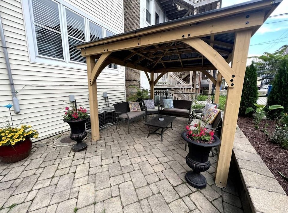 Фото Fremont St. Guesthouse