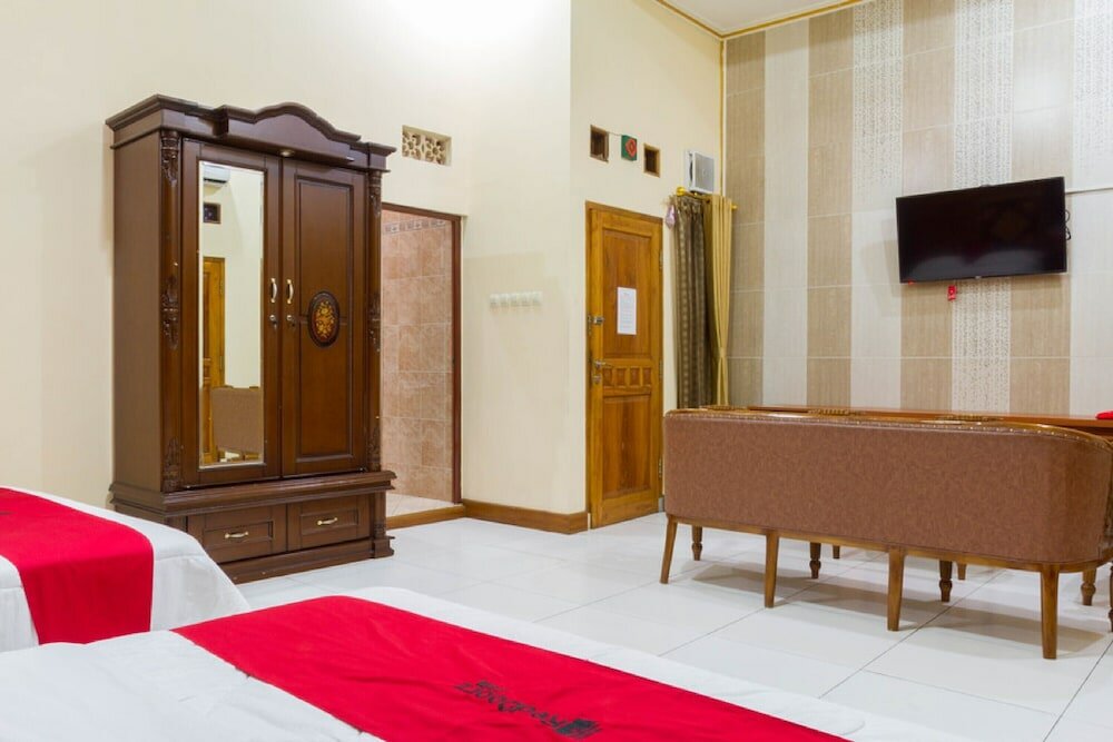 Фото RedDoorz @ Pataruman Garut