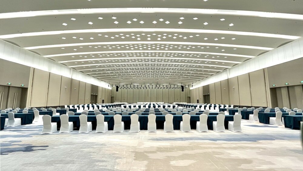 Фото YangziRiverInternationalConferenceCenter