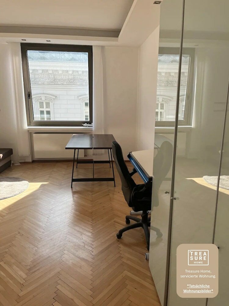 Фото Schöne Wohnung in der Wiener Innenstadt