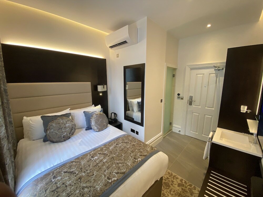 Фото The Rove Hotel