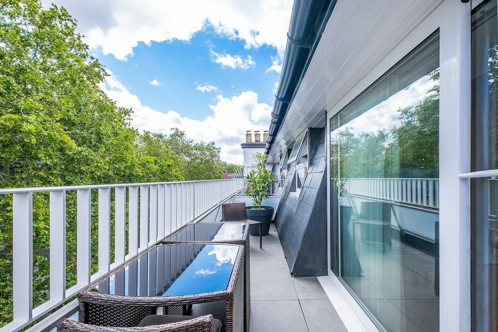 Фото Lak Serviced Apartments