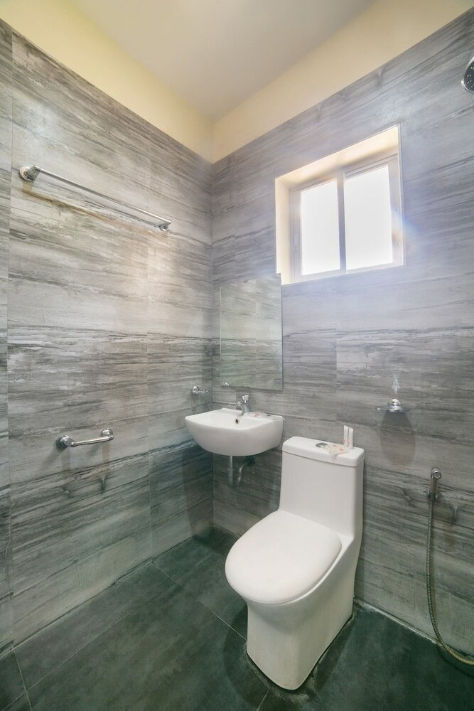 Фото Oyo 183 Jrjf Hotel