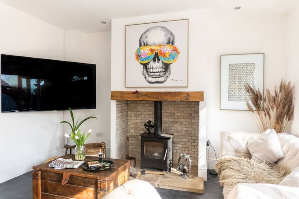 Фото 4 Bed-House Sleep 10-Parking-HotTub-Wifi