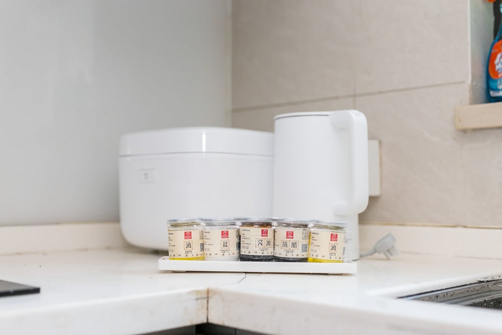 Фото Locals Boutique Apartment Gongbei No. 2