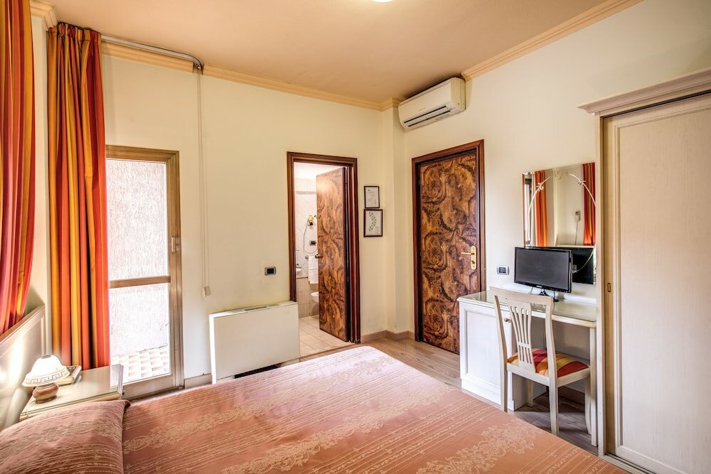 Фото Hotel Santa Maura