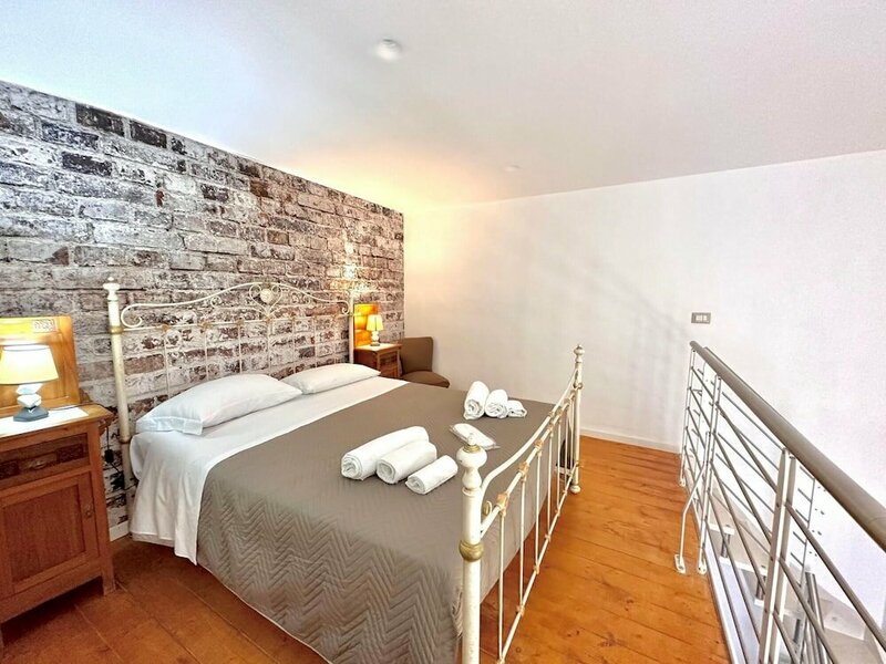 Апартаменты Suite Dione 58 - Mini Loft в Сиракузе