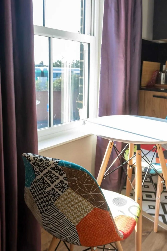 Фото Stylish 1bd Studio Flat - Balham