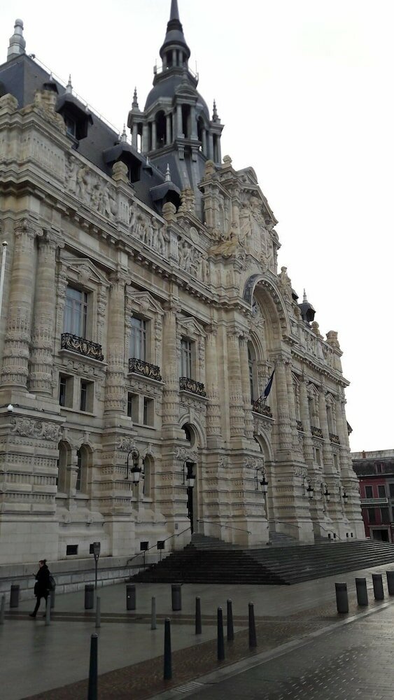 Фото отеля 1