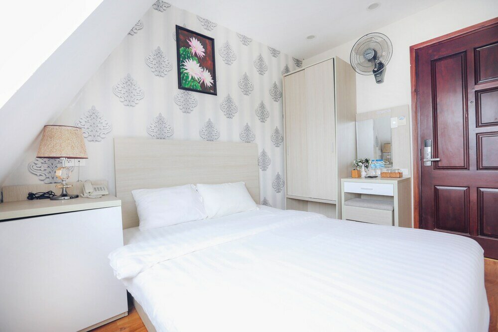 Фото Ttr Vincent Hotel