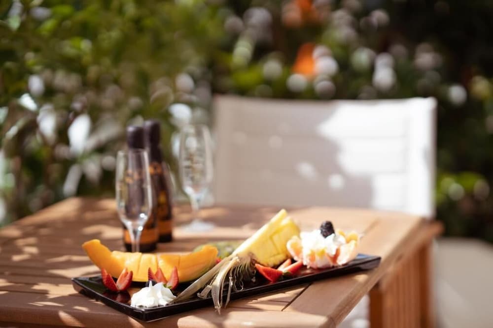 Фото Break For Two