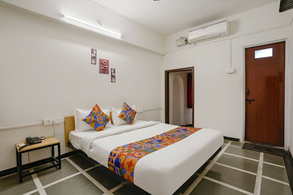Фото Fabhotel Saubhagya Inn