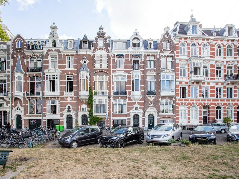 Фото Limehome Amsterdam Hemonystraat