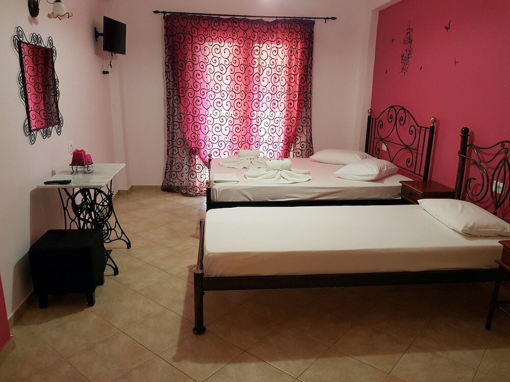 Фото Marathon Studios &Apartments