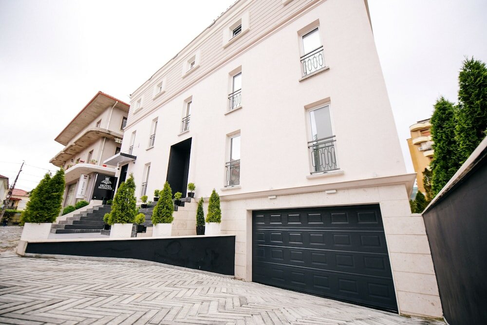 Фото Richmond Hotel