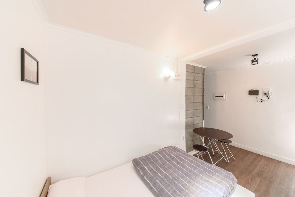 Фото Itaewon Yellow Guesthouse