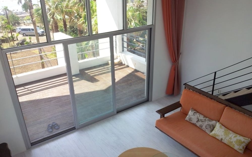 Фото Jeju Neopbille Guest House