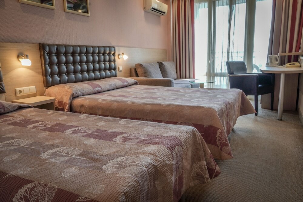 Фото Hotel Sandy Beach - All Inclusive