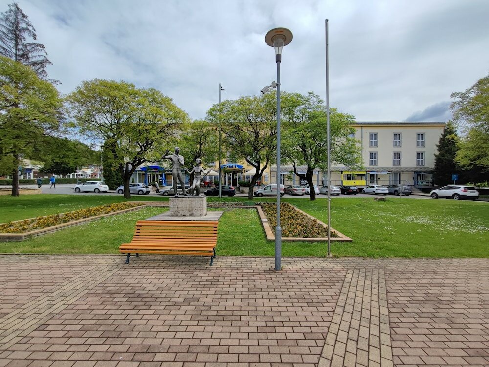 Фото отеля 3