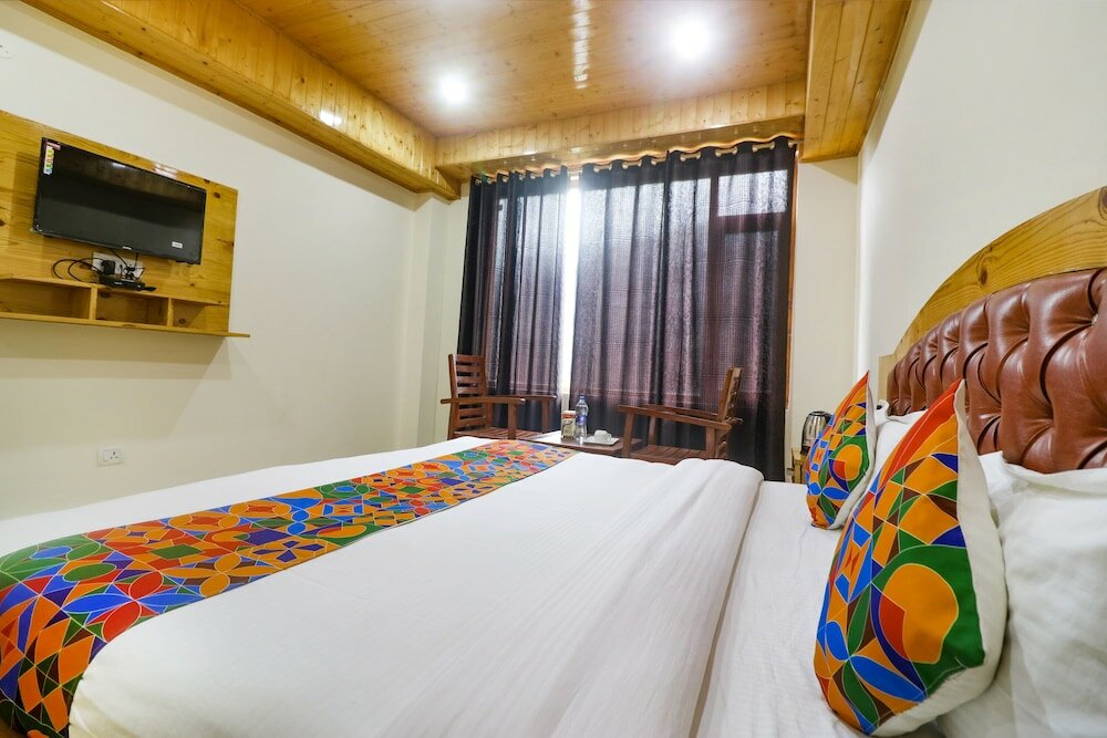 Фото Fabhotel Castle Rock