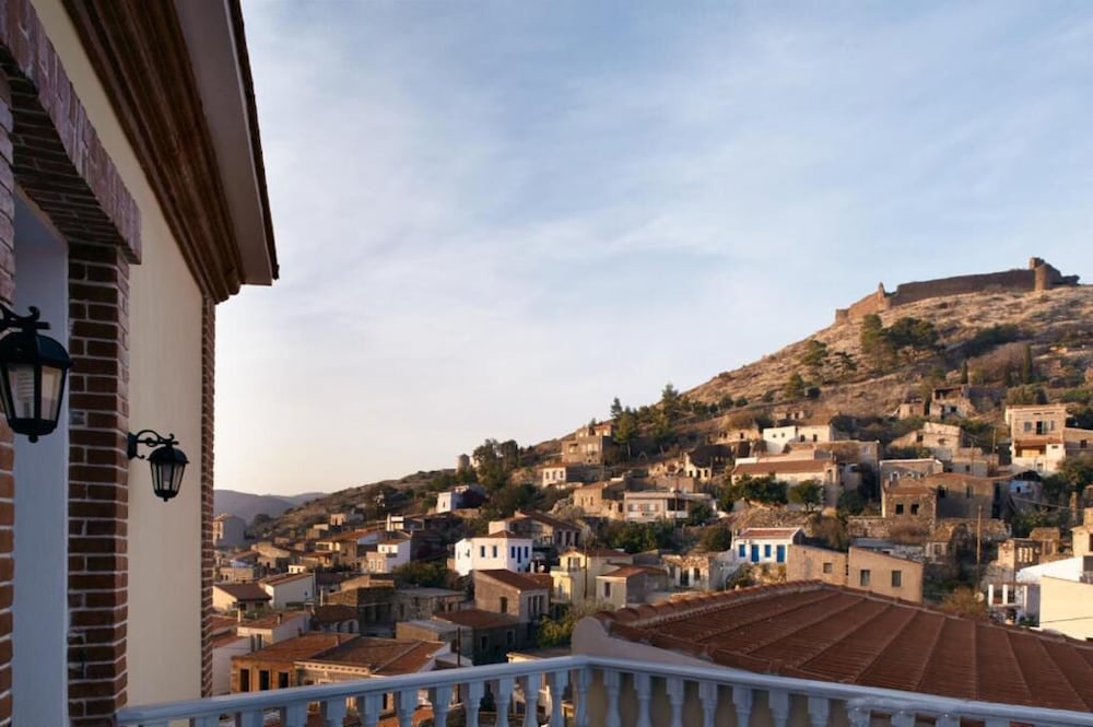 Фото Yiasemi of Chios