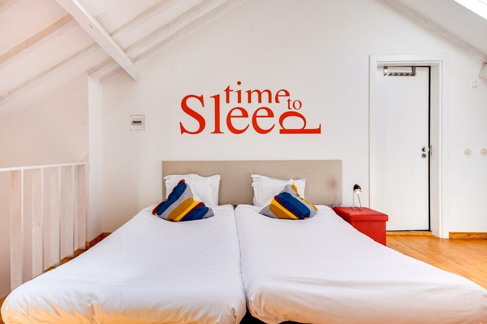 Фото Bright Maida Vale Apartment