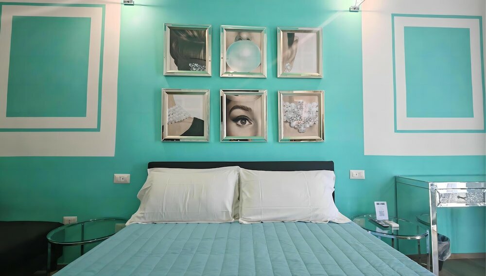 Фото The B Place Cola