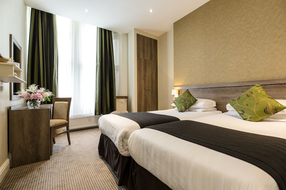 Фото Kensington Gardens Hotel
