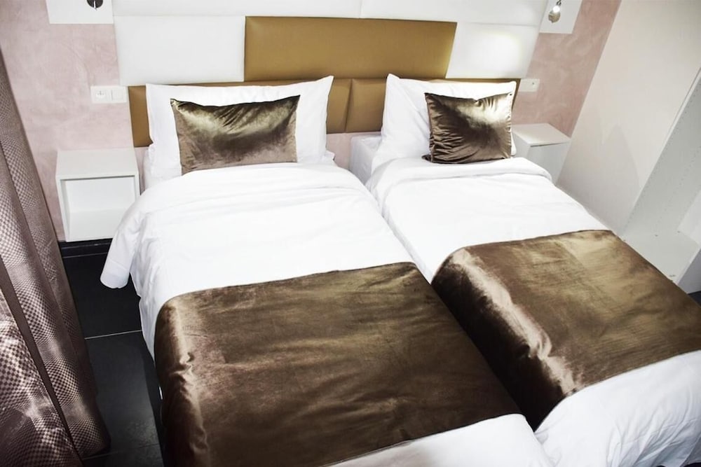 Фото Onyx Hotel Expo