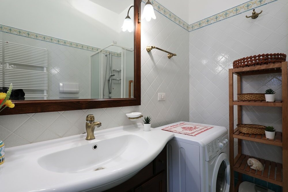 Фото Calipso Seaview Flat with Private Parking