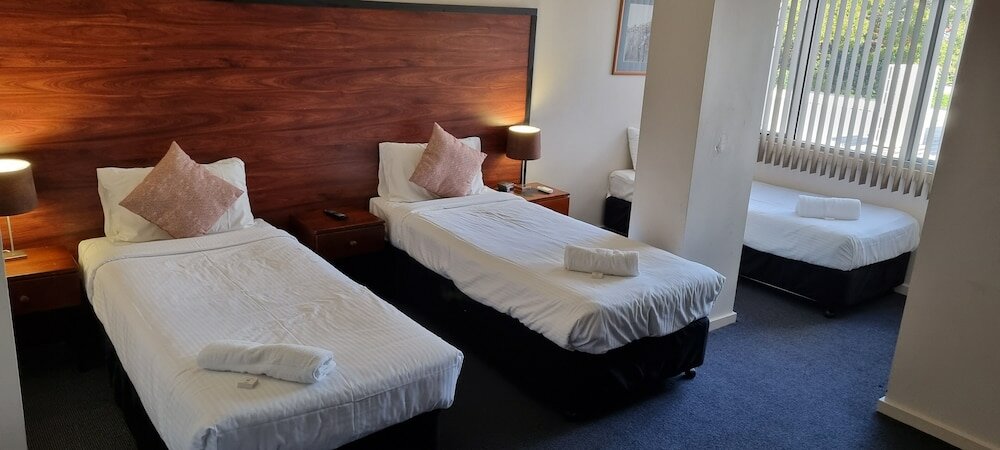 Фото Belmont Hotel Lake Macquarie