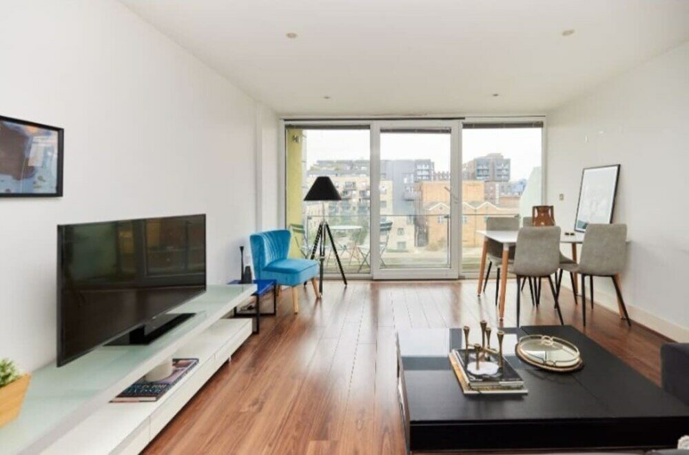 Фото The Graham Park Hideout - Breathtaking 2bdr Flat With Balcony