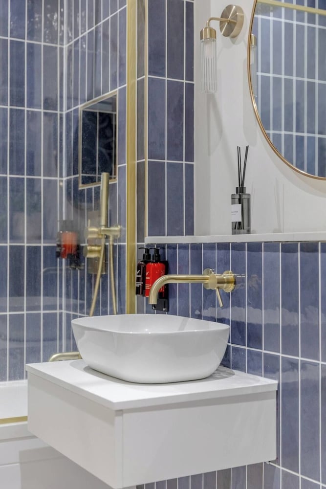 Фото Contemporary Elegance - 2bd Flat, Clapham!