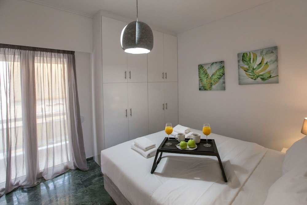 Фото Roomy & Comfortable Apt Near Acropolis by Ghh