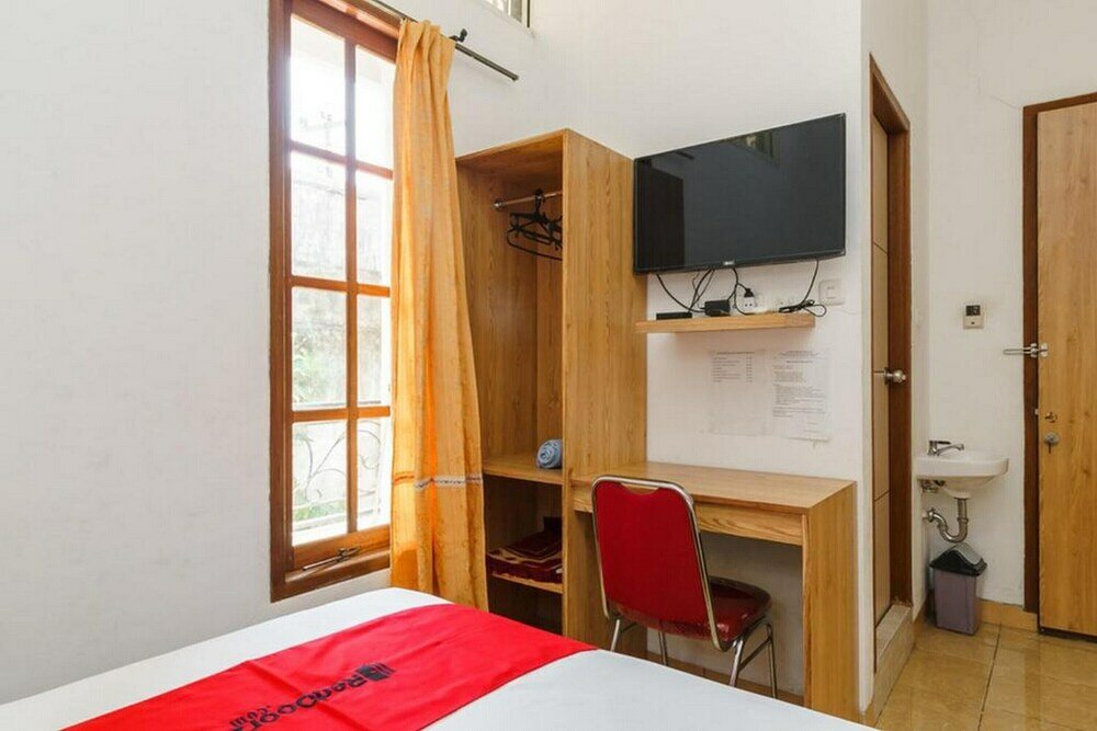 Фото RedDoorz Syariah near Lahat Station