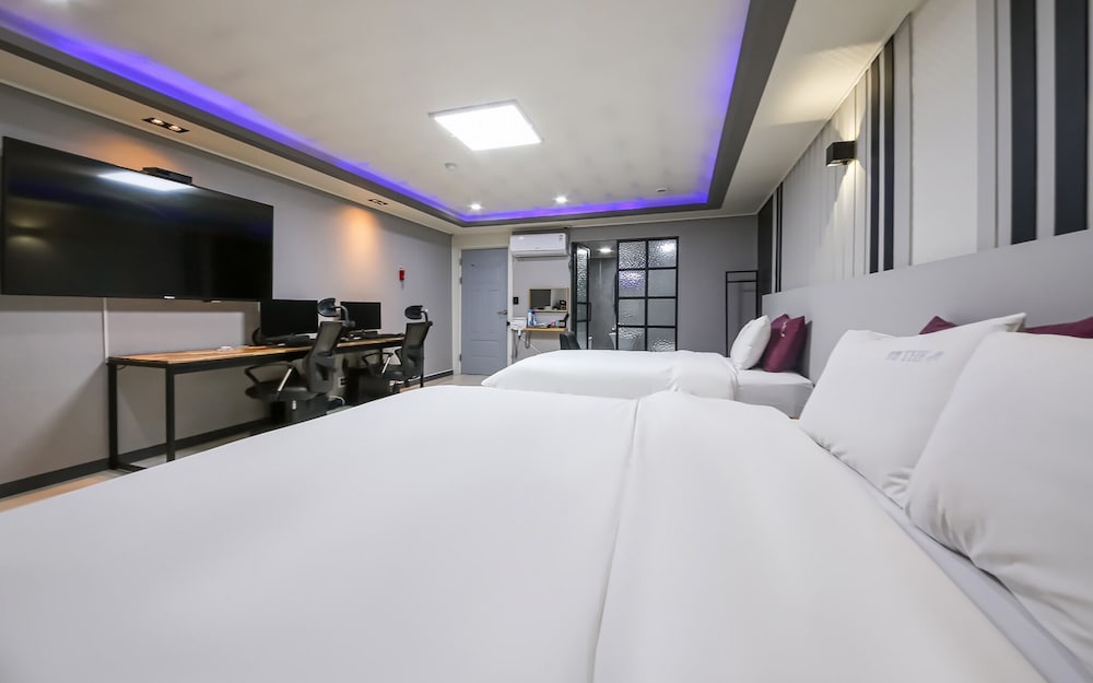 Фото Yeosu The Syap Hotel