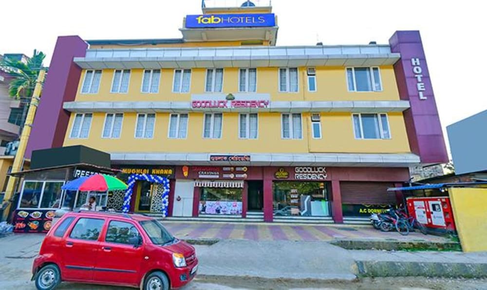 Фото отеля 1