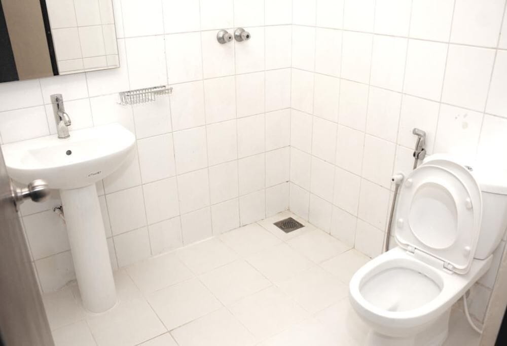 Фото Sana's Beach Guesthouse and Restaurant