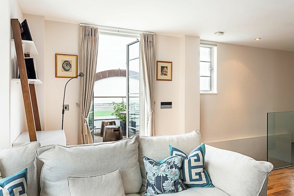 Фото Luxury and Modern Bayswater Apartment