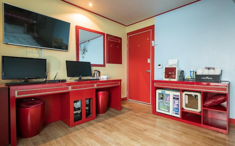 Фото Busan Myeongji W