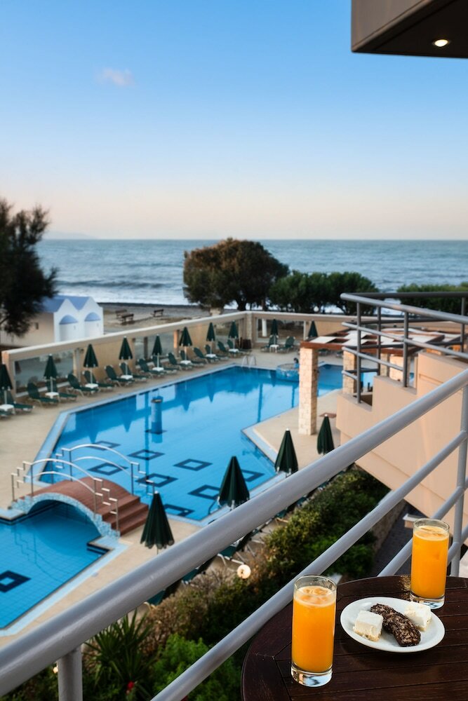 Фото Maleme Mare Beach Resort Hotel