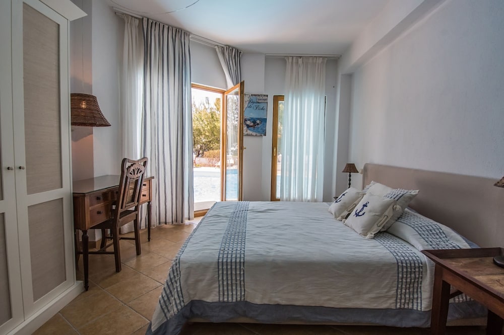 Фото Halu! Luxury Villa with Private Pool