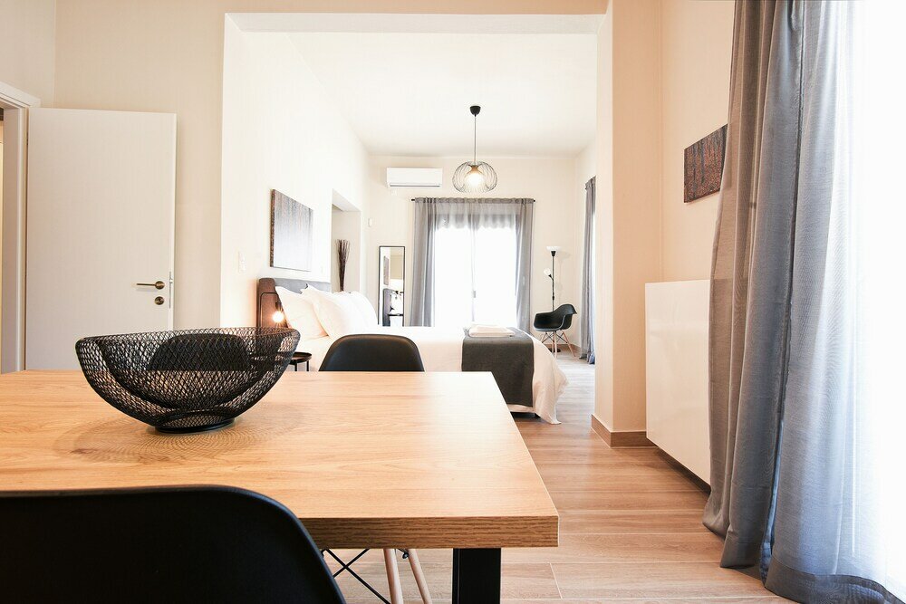 Фото Aellō luxury apartments