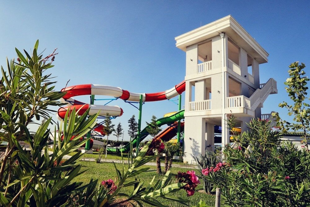 Фото Velipoja Grand Europa Resort