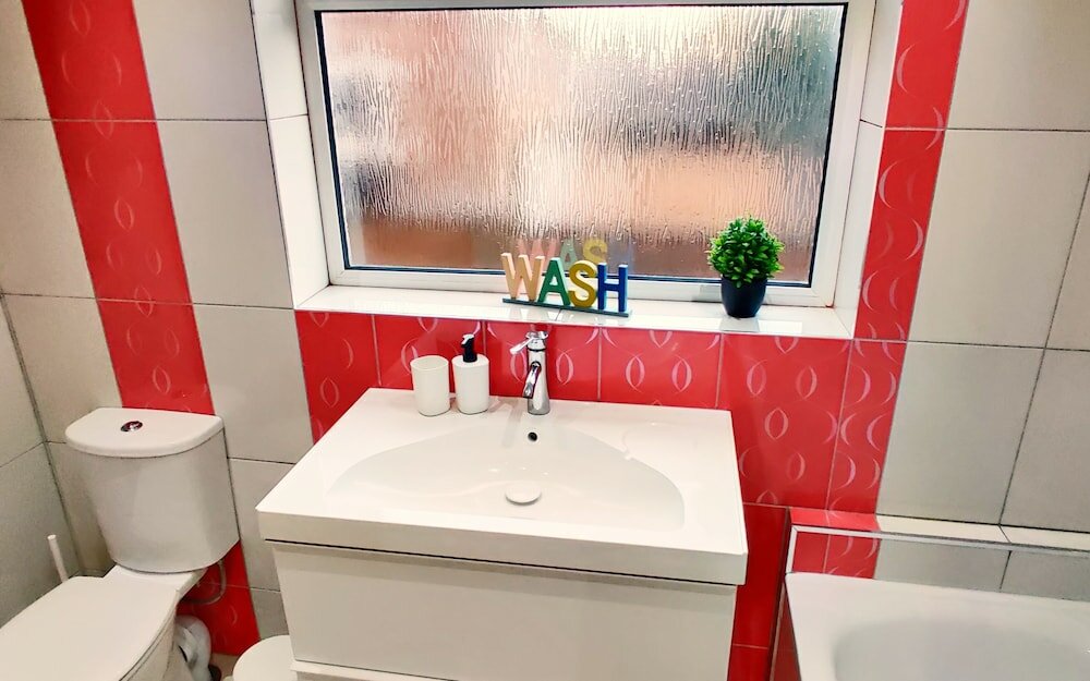 Фото Bradgate House