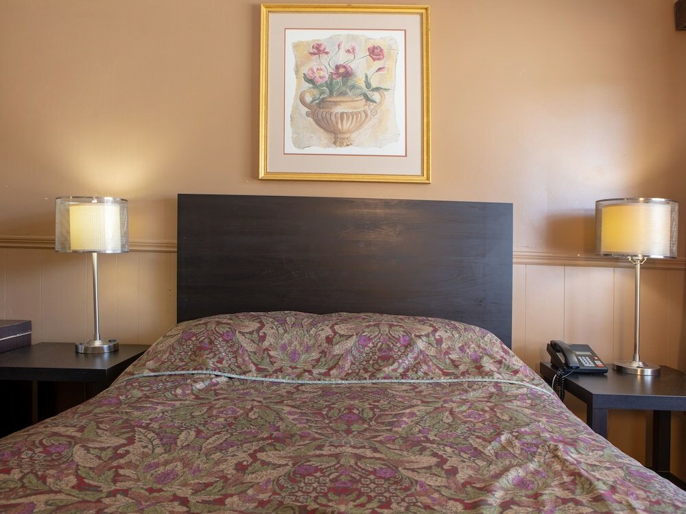 Фото Hotel Richmond Hill On North